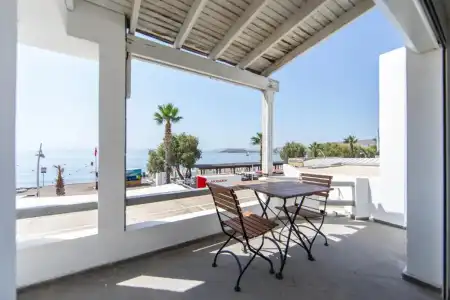 Kefi Beach and Suites - 210