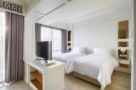 Siam Tharadol - 38
