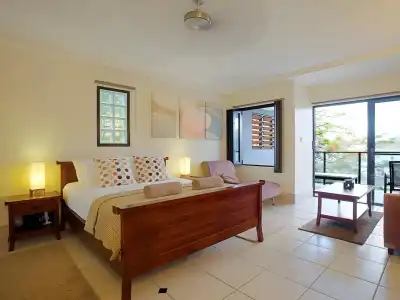 at Waterfront Whitsunday Retreat - 5