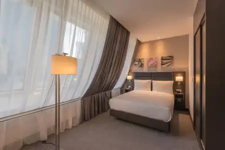 Hilton Garden Inn Frankfurt City Centre - 3