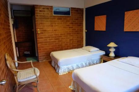 Red Brick Guesthouse - 25