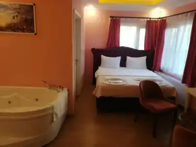 Alesta Butik Otel - 4