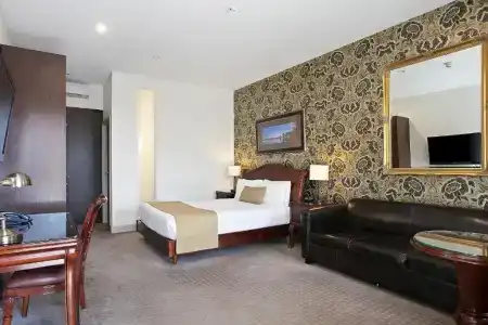 QUALITY INN HERITAGE ON LYDIARD - 20