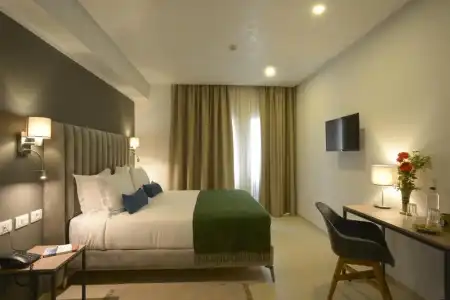 Maia Suites - 44