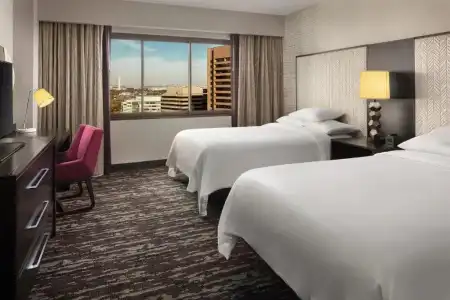Embassy Suites by Hilton Crystal City National Airport - 53