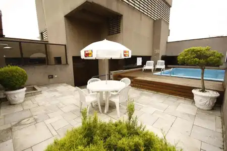 London Class Suites - 21