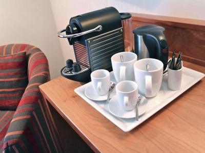 ADELANTE Boutique - 10