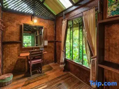 Khao Sok Riverside Cottage - 108