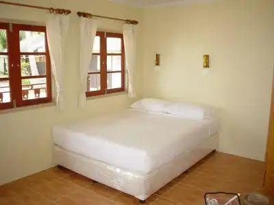 Phangan Rainbow Bungalows - 1