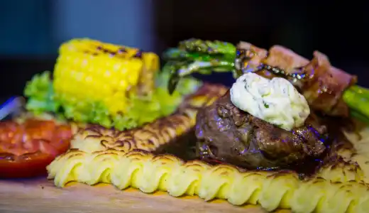 Harrys, Bar & Restaurant - 11