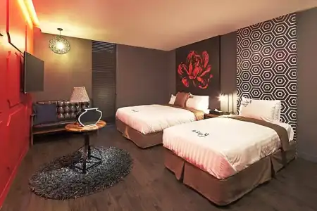 Boutique 9 - 60