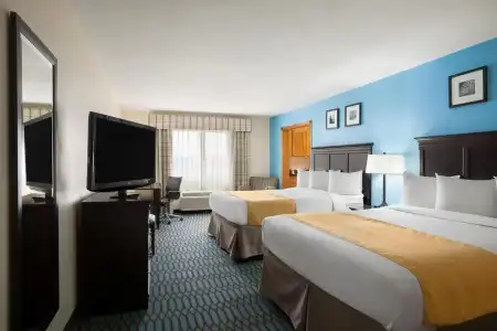 Country Inn & Suites by Radisson, Lubbock, TX - 3