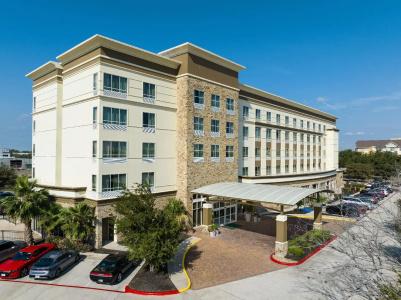 DoubleTree by Hilton Houston Westchase - 27