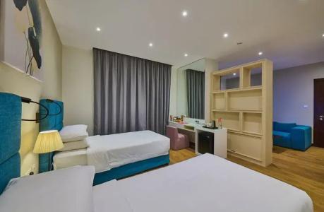 Ramada & Suites by Wyndham Dubai JBR - 36