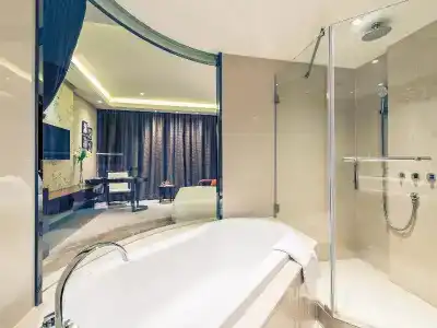 Mercure Shanghai Royalton - 12