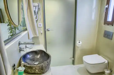 Alia suites and spa - 9
