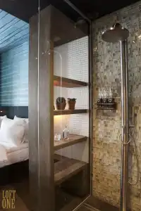 Manzo's Suites - 90