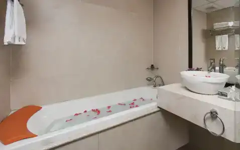 Au Coeur d'Hanoi Boutique - 10