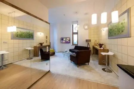 Karoly Corner Residences - 94