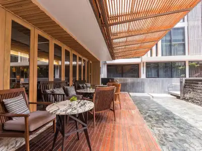 Arcadia Suites Bangkok - 14