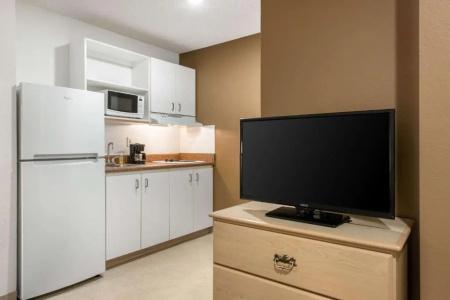 Birch Hill Suites - Lakeland - 54
