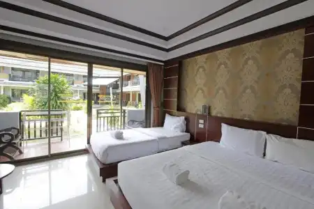 Phi Phi Andaman Beach Resort - 39