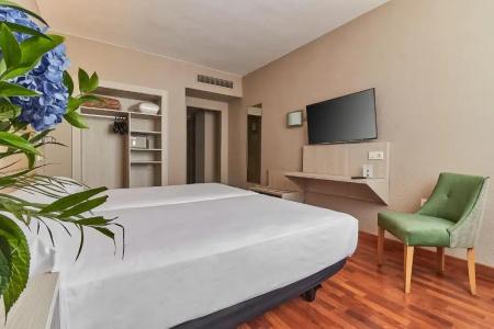 B&B Zaragoza Royal - 82