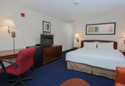 Courtyard Topeka - 1