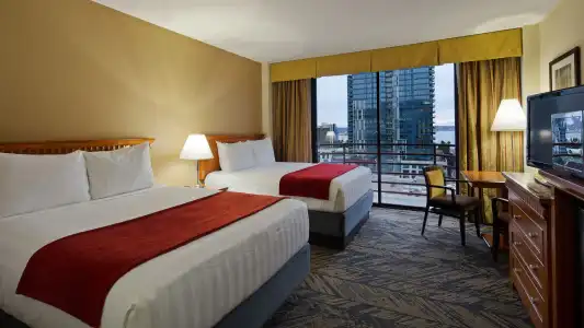 Best Western Plus Bayside Inn - 3