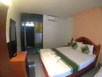 Srichada Khaolak - 24