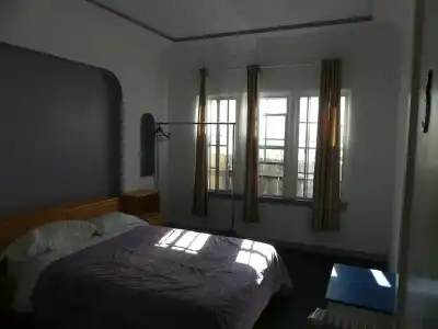 Wilshire Orange - 11