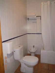 Hostal Moscatel - 30