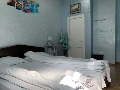 Domino Yerevan Hostel & Tours - 4