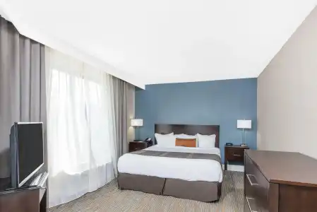Wingate by Wyndham Niagara Falls - 9