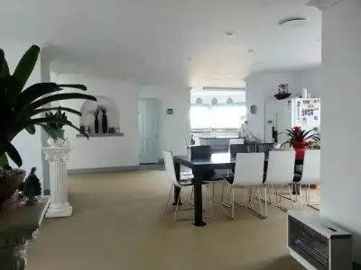 Lush & Co Auckland Bed & Breakfast - 10