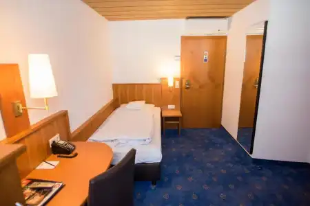 Stuttgart 21 - 28