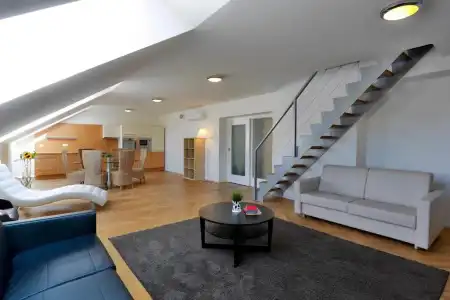 James & Apartments - 36