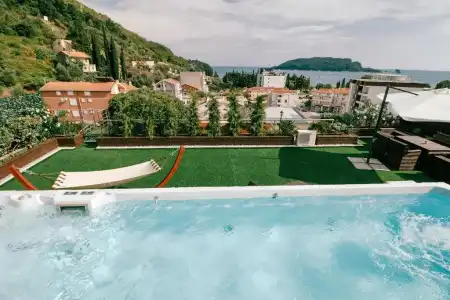 Victoria Residence Apartments - 11