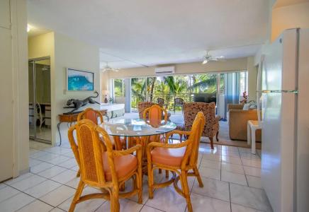 Waikiki Shore by OUTRIGGER - 53