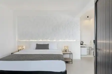 Onyx & Suites - 1