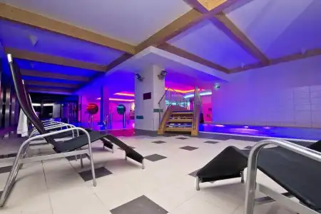 SOREA URÁN - 2