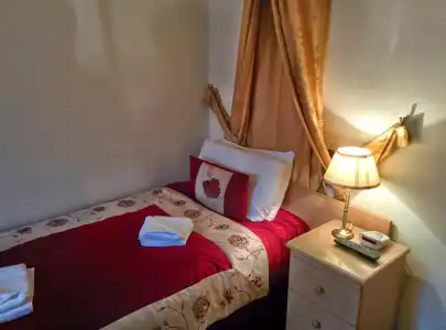 Acorn Guest House - 36