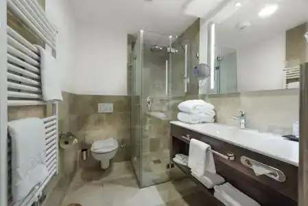 Norica - Thermenhotels Gastein Mit Dem Bademantel Direkt in Die Therme - 9
