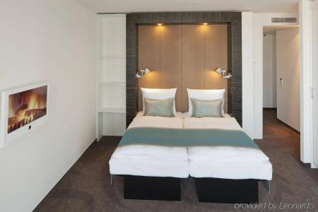Motel One Essen - 2