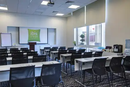 ibis Styles Dragon Mart Dubai - 21