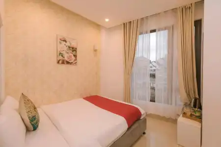 Ngan Pho Studio & - 72
