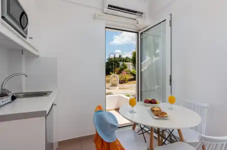 W Suites by Estia - 32