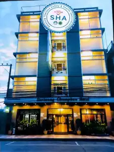 Suriwong Chumphon - 21
