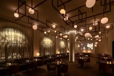 Unwind & Bar - 18