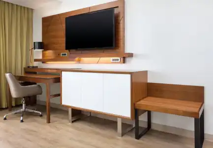Courtyard by Marriott Santa Monica - 21